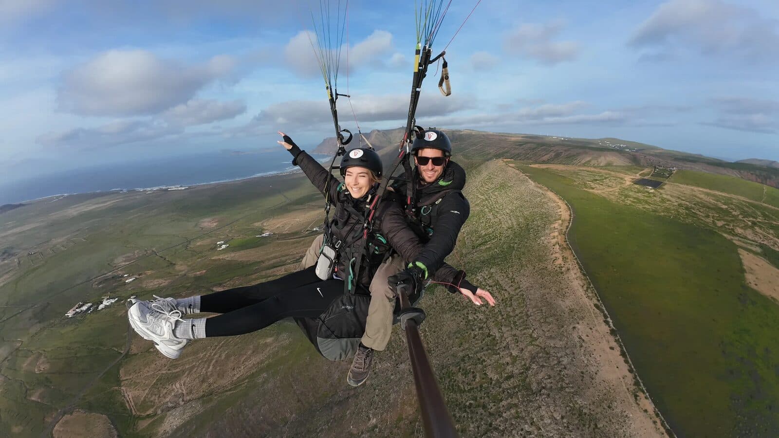 Vuelo biplaza sobre los riscos de Lanzarote